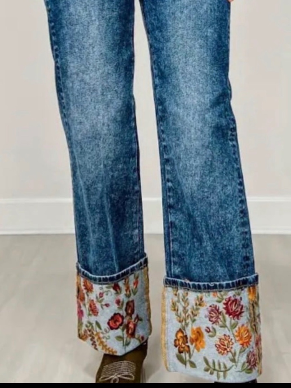 Driftwood wide leg embroidered cuff Jean 29